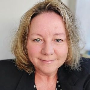 Meet your Posher, Lori